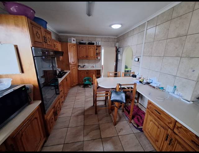 4 BEDROOM HOUSE FOR SALE IN VANDERBIJLPARK SE 7
